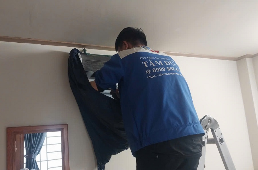 Ve-sinh-may-lanh-phuong-ban-co-tot-nhat