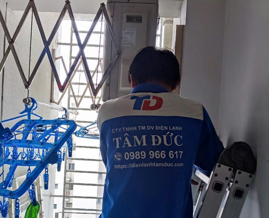 dien-lanh-tam-duc-sua-may-lanh-binh-loi-trung