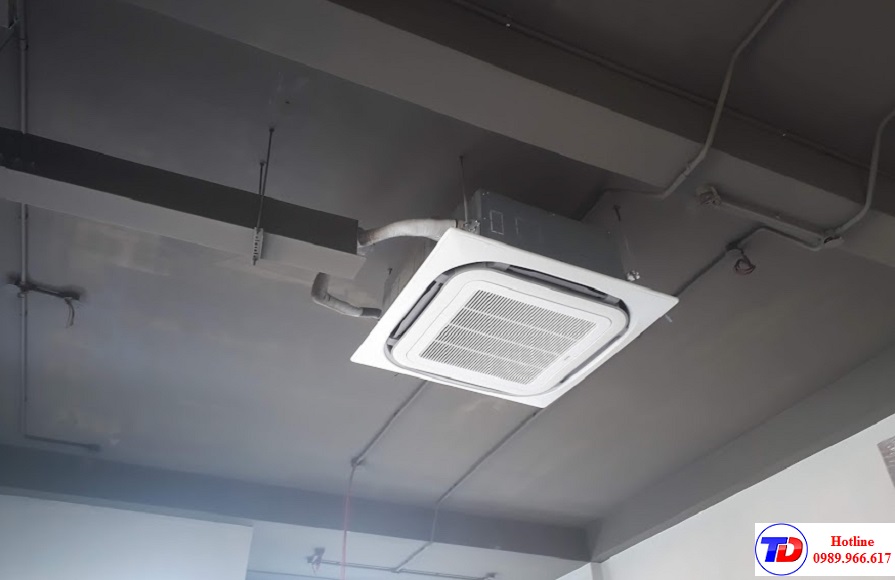 lap-dat-may-lanh-am-tran-phuong-phu-thanh-uy-tin