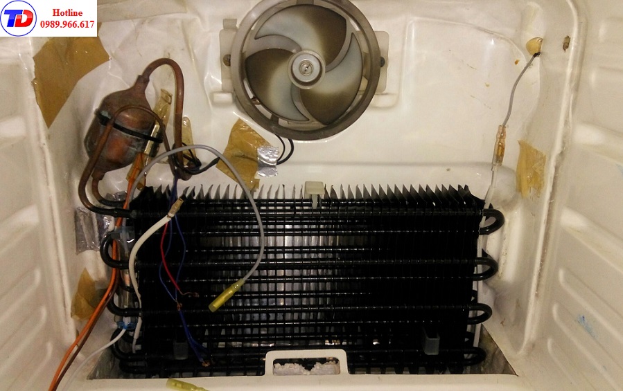 sua-tu-lanh-phuong-hoa-hung