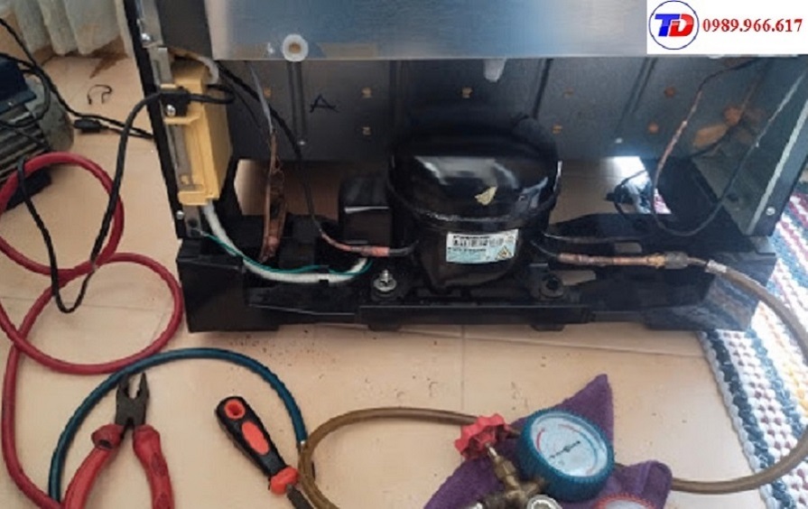 tam-duc-sua-tu-lanh-phuong-thong-tay-hoi-tphcm