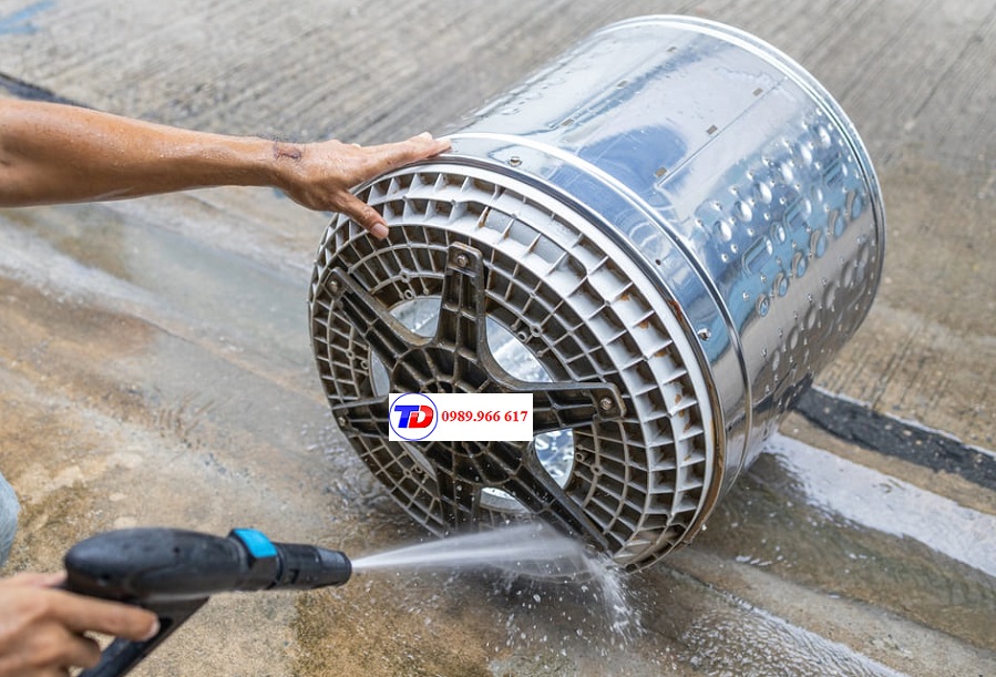 ve-sinh-may-giat-phuong-phu-tho-hoa