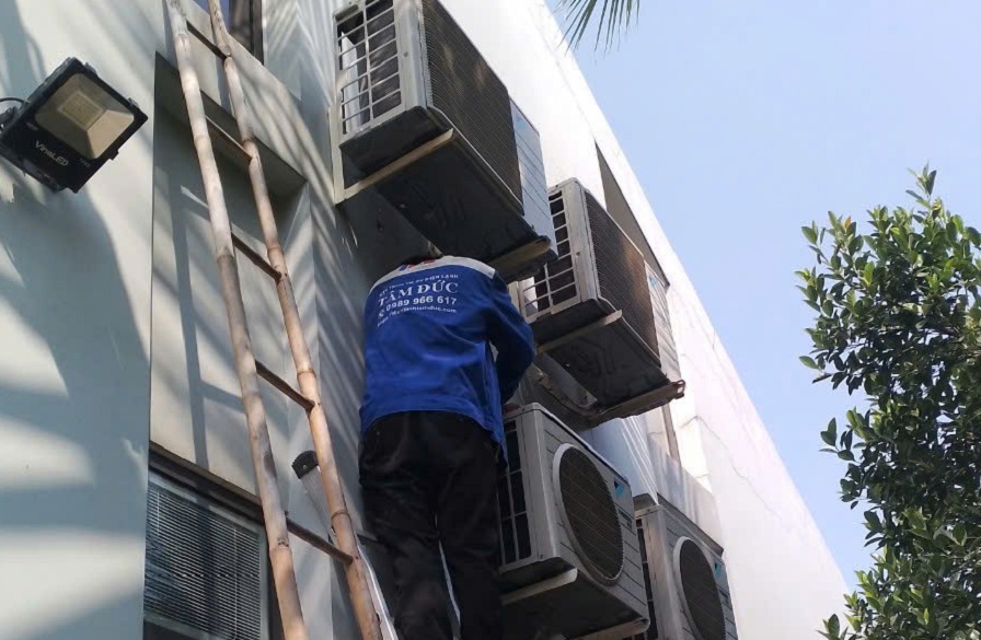 ve-sinh-may-lanh-phuong-phu-tho-hoa-tphcm