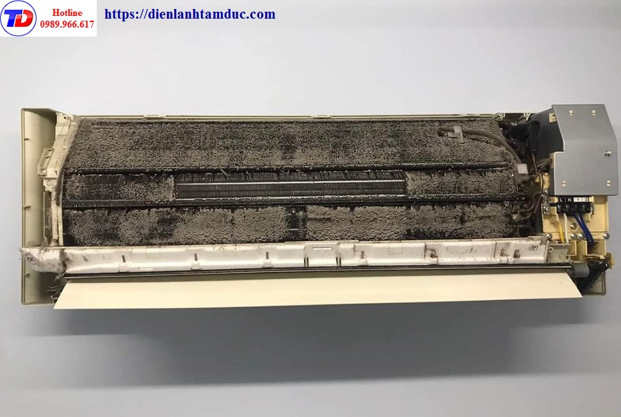 ve-sinh-may-lanh-tai-phuong-hoa-hun