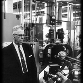 Khám Phá Sự Thật Thú Vị Về Sự Ra Đời Bất Ngờ Của Lò Vi Sóng