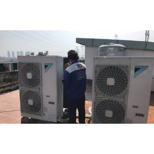 Vệ sinh máy lạnh quận 2