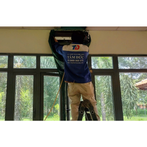 Vệ Sinh Máy Lạnh Quận 4