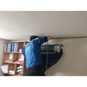 Vệ Sinh Máy Lạnh Tại Bảy Hiền TPHCM