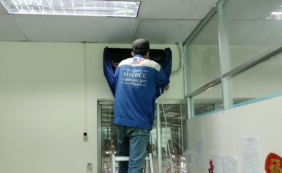 Vệ sinh máy lạnh tại xã Xuân Thới Đông Hóc Môn