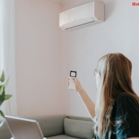 Vì Sao Máy Lạnh Thổi Ra Hơi Nóng?